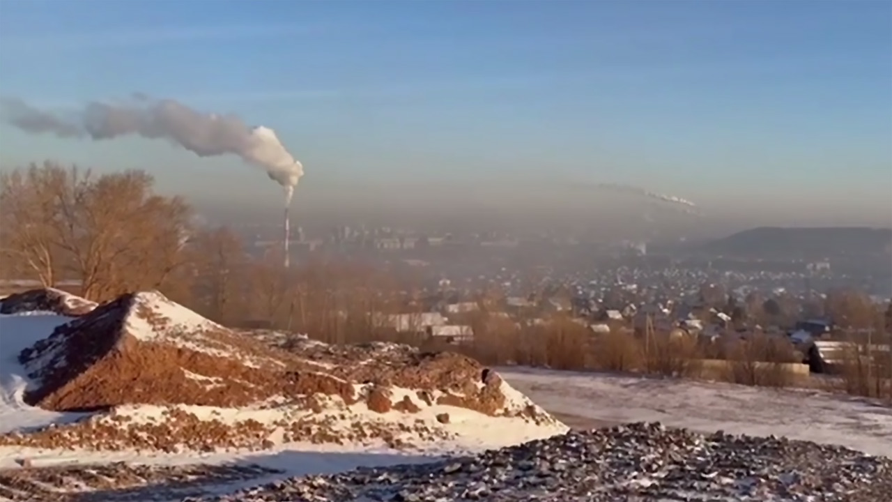 Вид на Красноярск в дыму