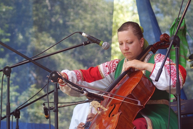 Классическая виолончель и старые славянские колыбельные 