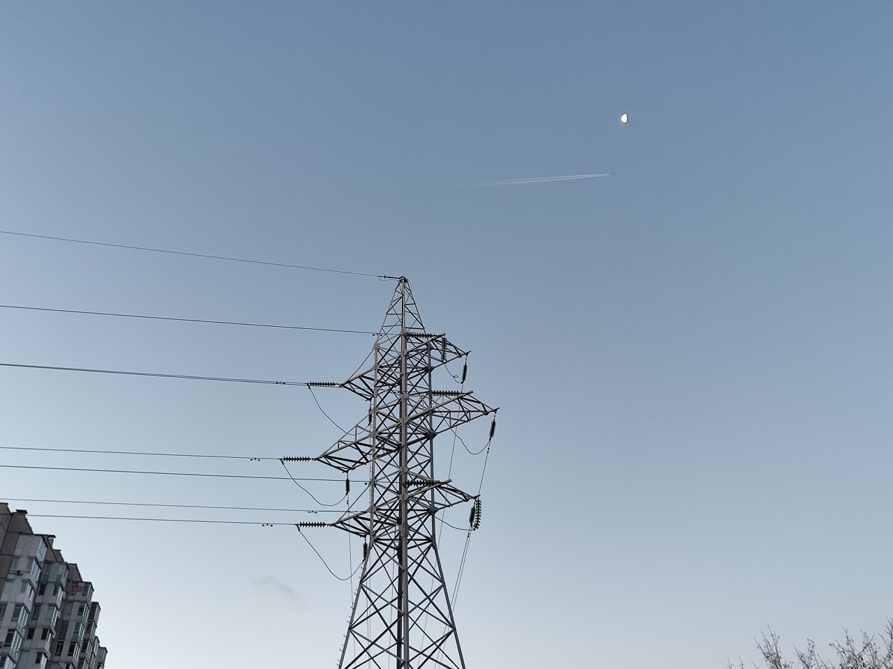 Опора ЛЭП в крае