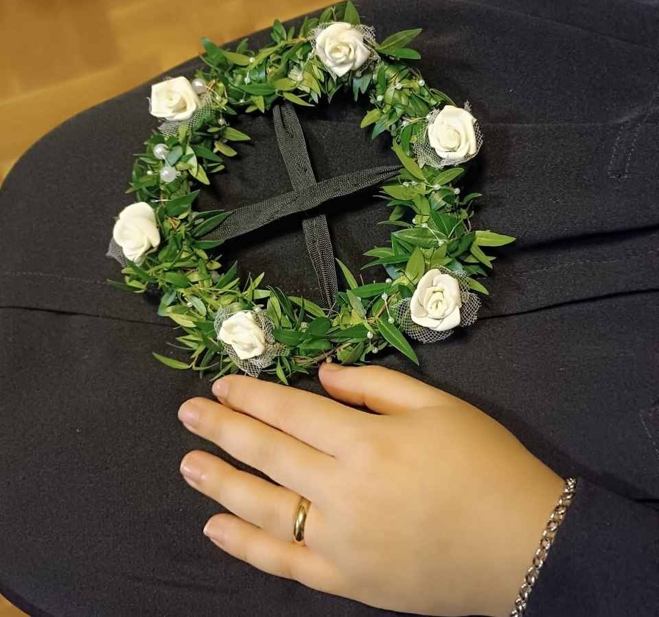 Католическая сестра, венок