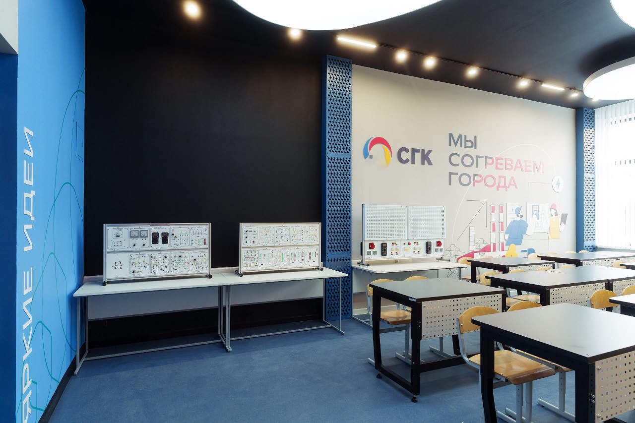 В аэрокосмическом колледже