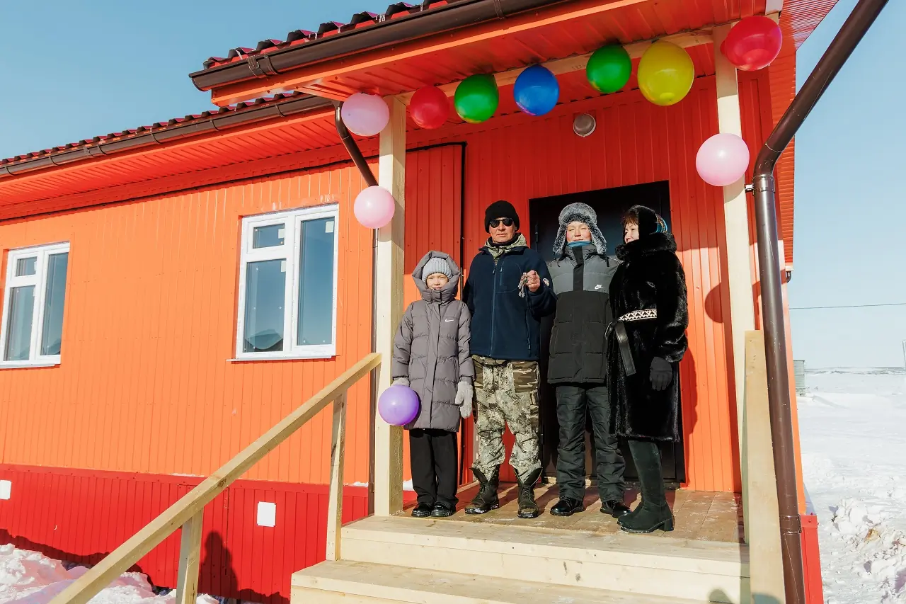 Дома для семьи в Усть-Порту