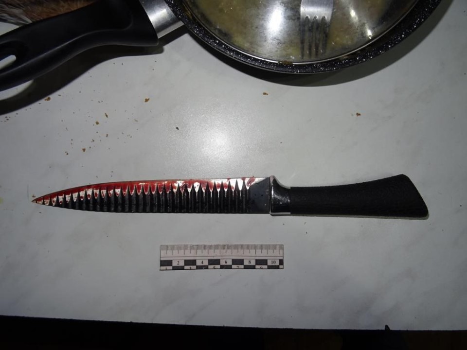 Нож, орудие преступления