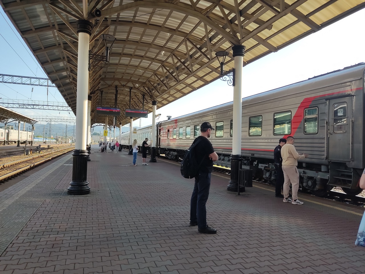 Поезд на вокзале