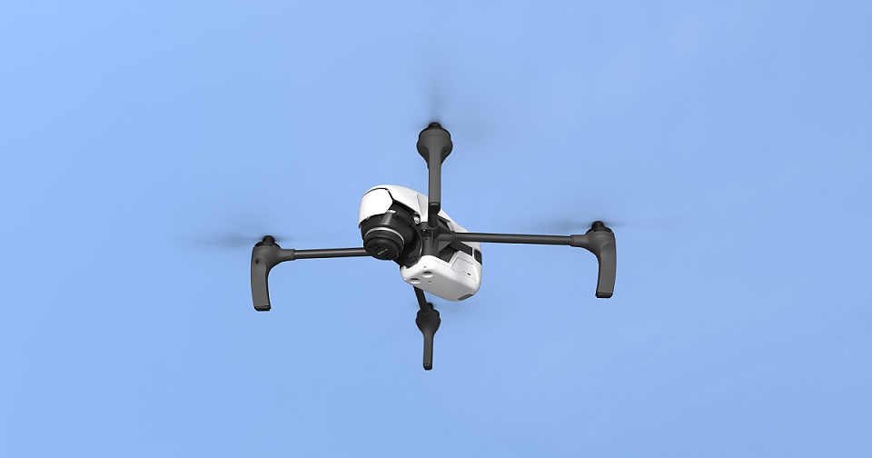 Беспилотник в небе