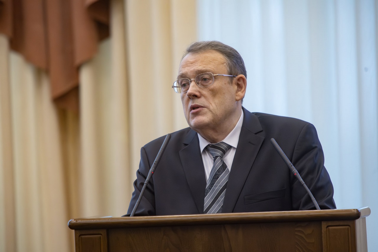 Марк Денисов выступил с традиционным отчетом