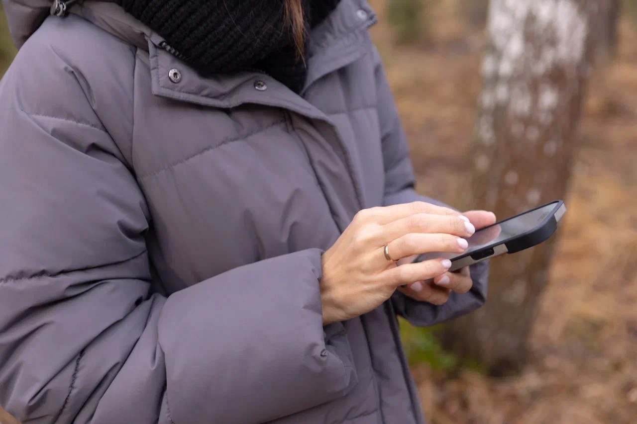 человек с телефоном