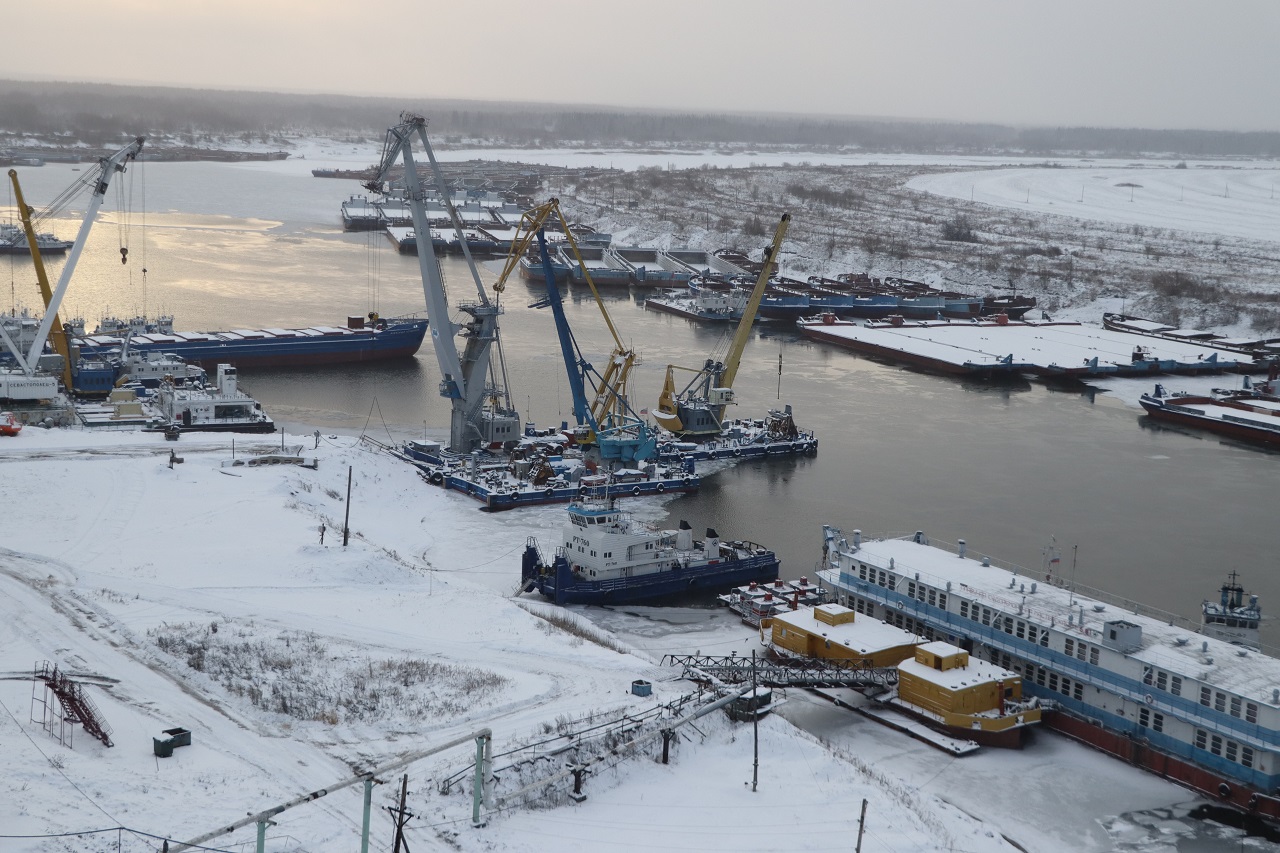 Затон Енисейского пароходства 