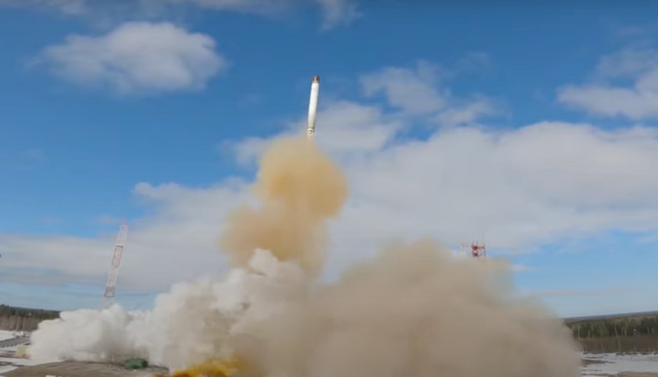 В России приступили к выпуску серийных ракет «Сармат»
