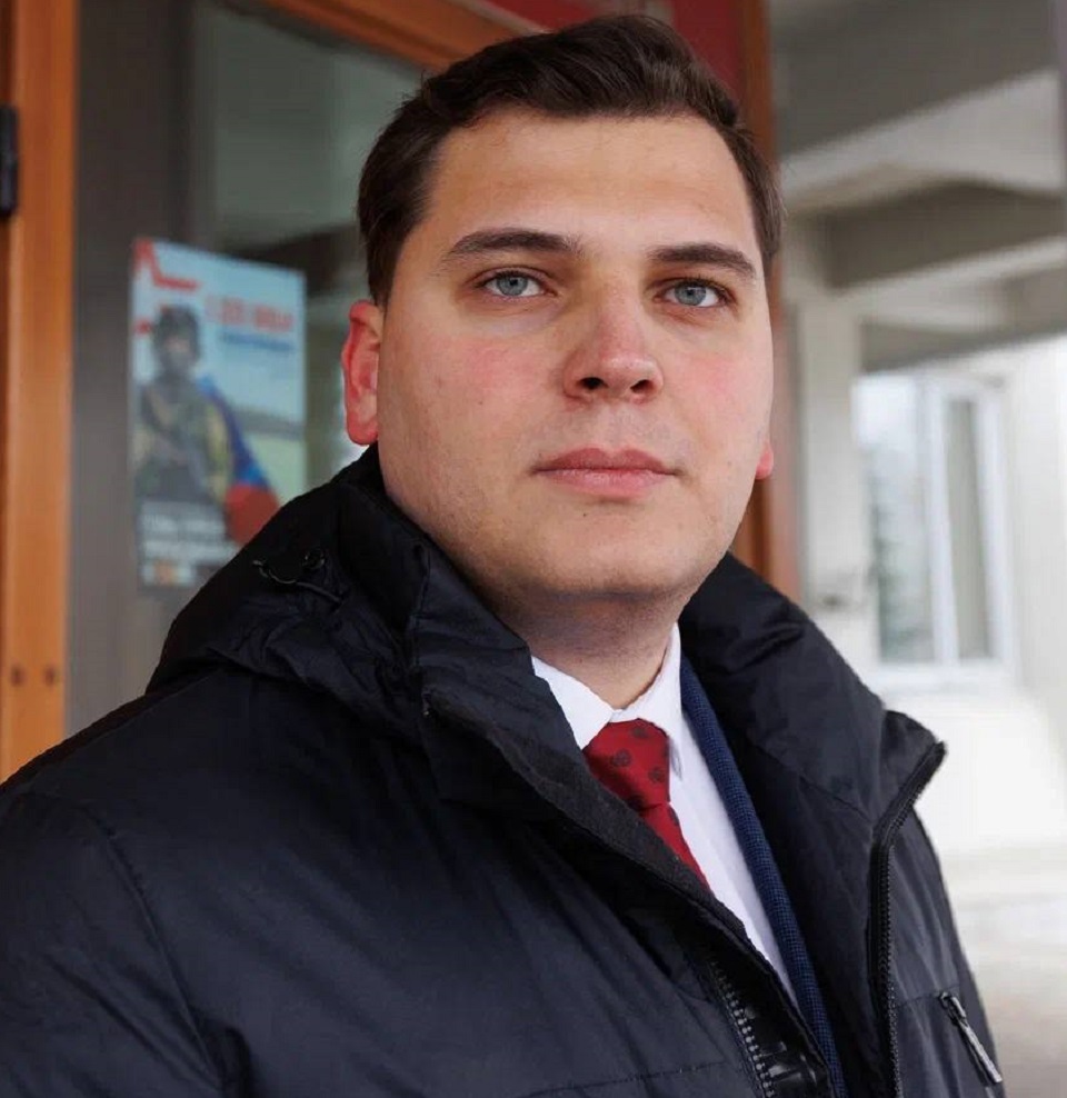 Депутат Иван Петров