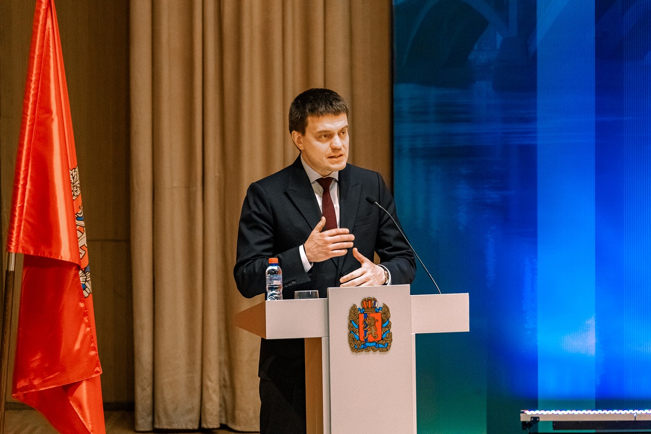 Губернатор Михаил Котюков