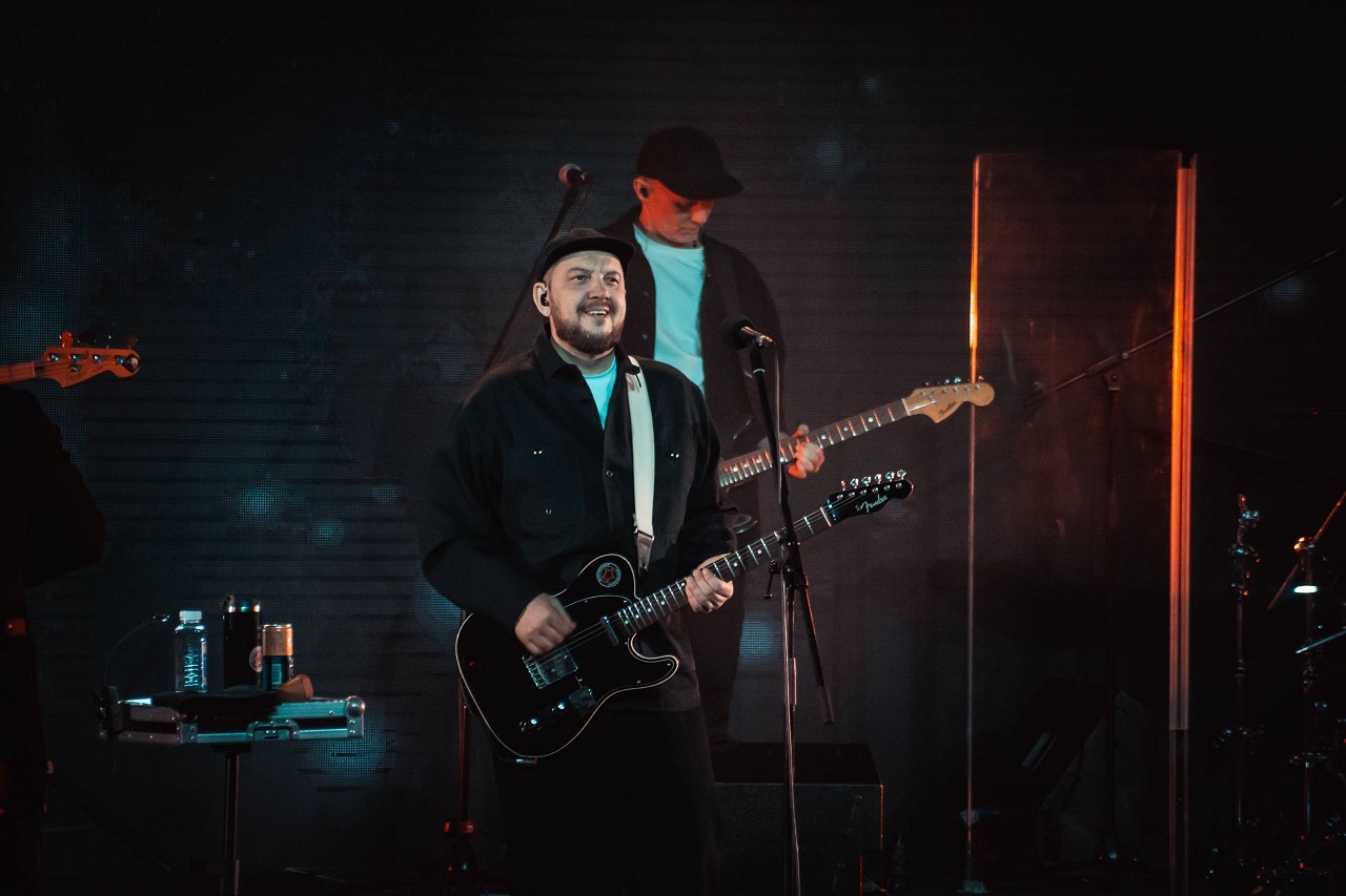 Музыкант Сергей Бобунец