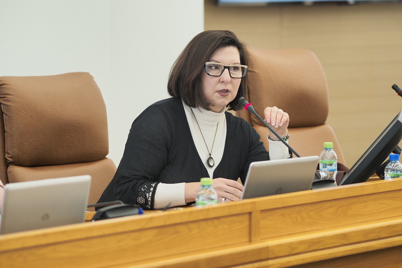 Депутат Оксана Ларионова