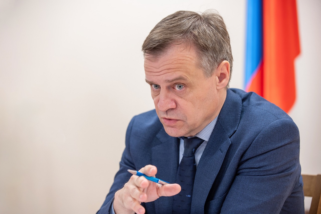 Депутат Виталий Дроздов