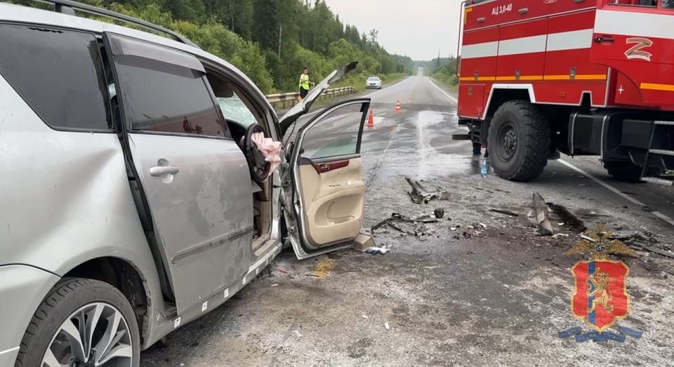 В автокатастрофе на трассе в Красноярском крае погибли двое и пострадал младенец