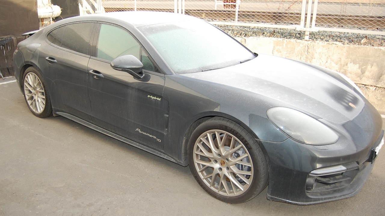 Красноярца осудили за неуплату 3,5 млн пошлины за Porsche Panamera