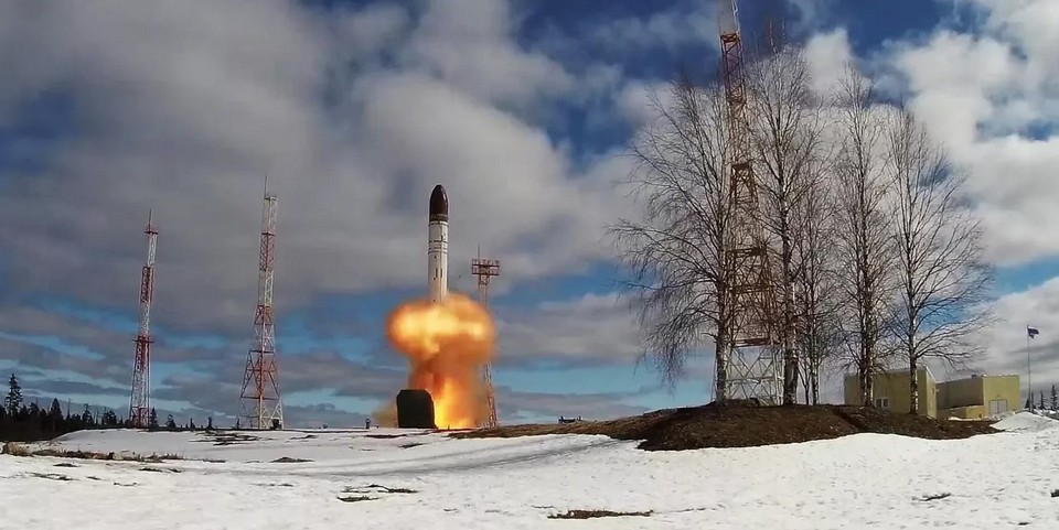 Запуск ракеты на испытаниях