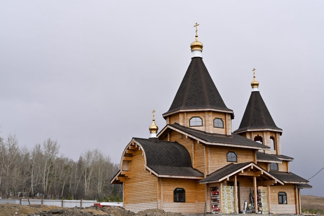Новый деревянный храм в Красноярске