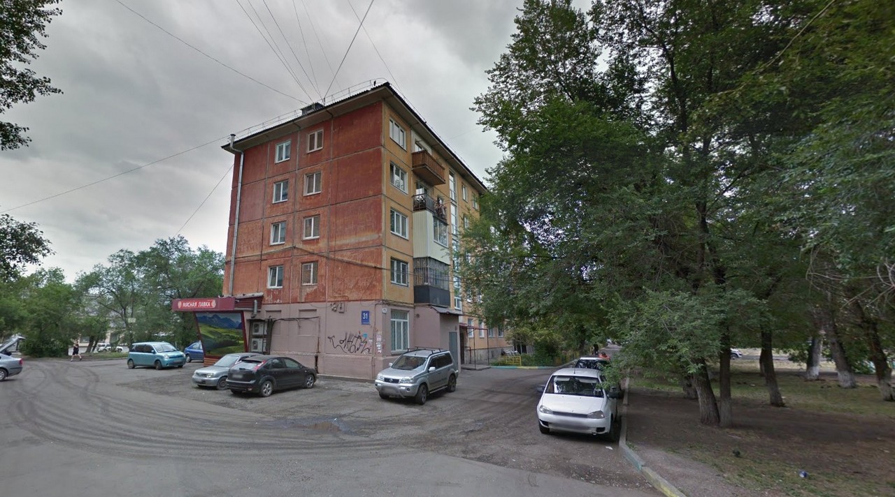 Жители дома четыре года оплачивали свет за автомойку в Красноярске