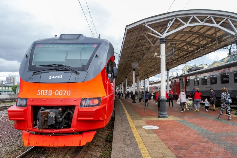 Красноярским электричкам добавили вагонов на выходные