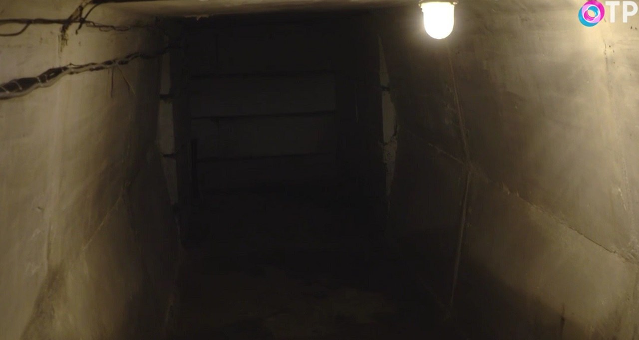 Подземный ход под Органным залом. Сразу видно - новодел. Скриншот ОТР
