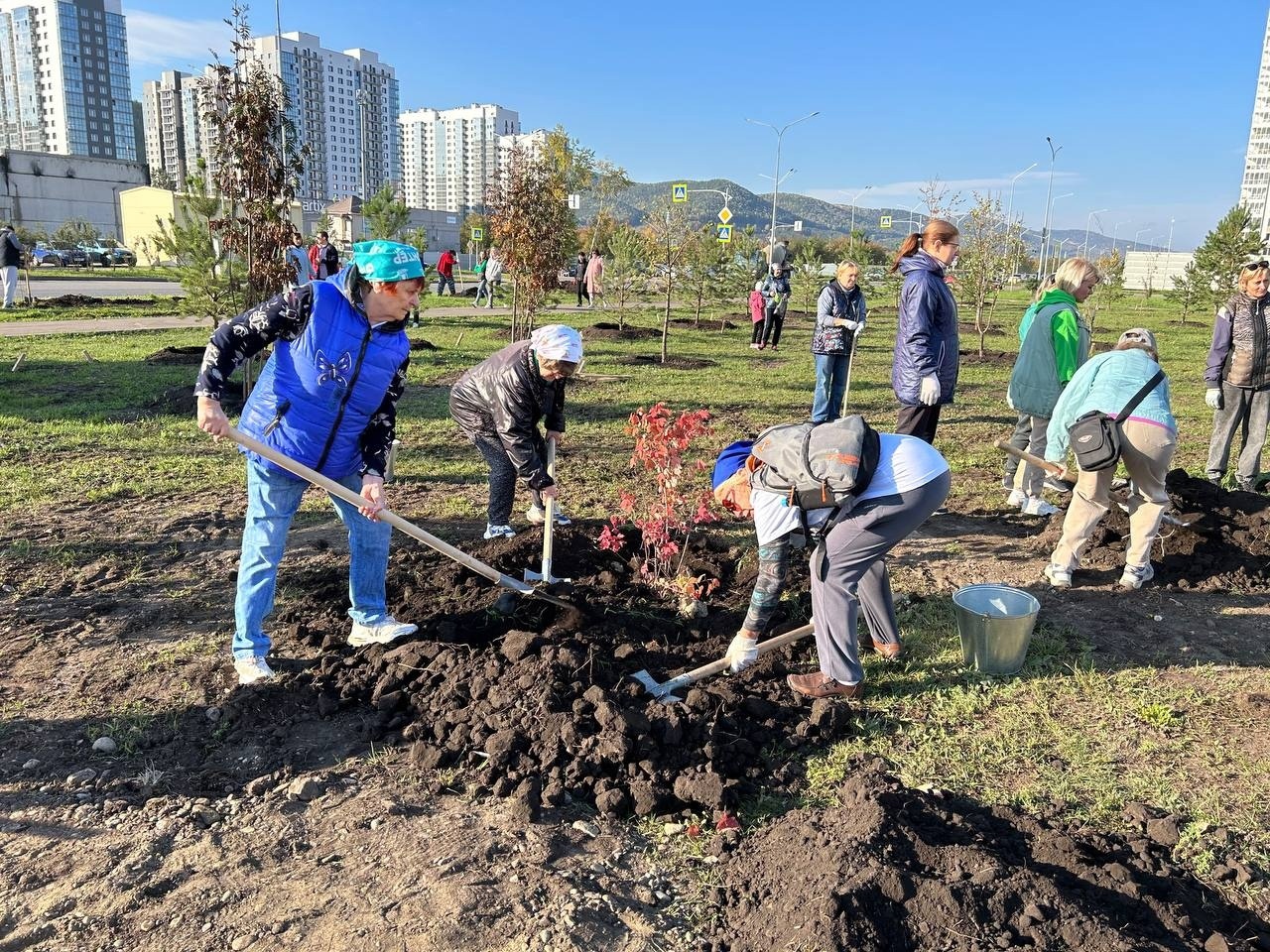 Красноярцы на субботнике