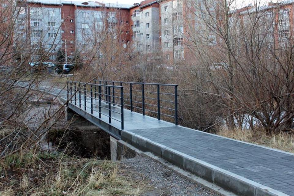 Четыре пешеходных моста починили в Красноярске