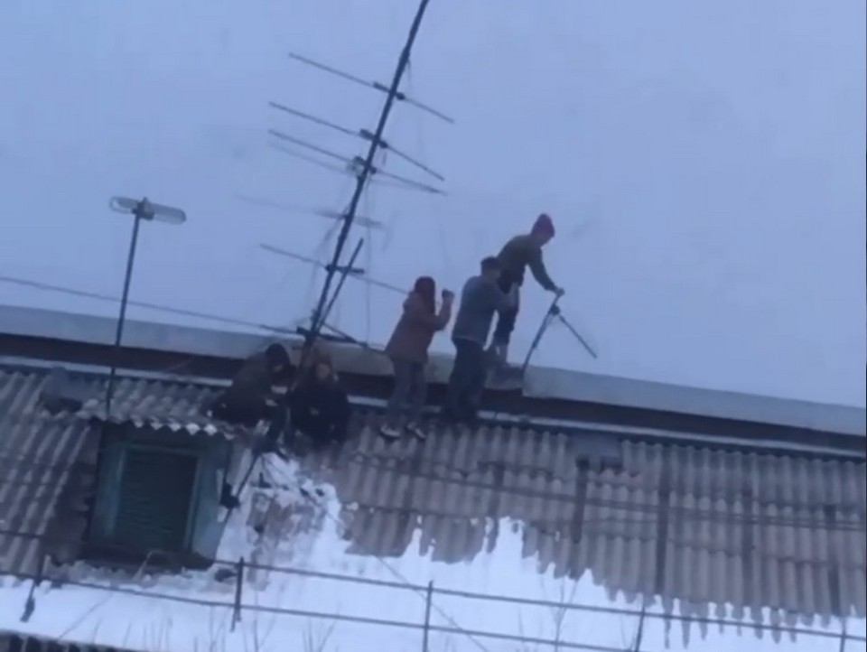 Школьники на крыше в Красноярске