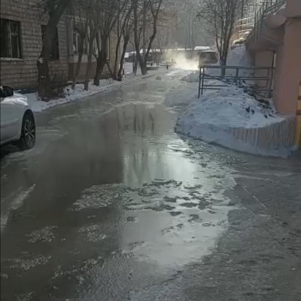 В Красноярске где-нибудь что-нибудь постоянно прорывает и жители сидят без воды