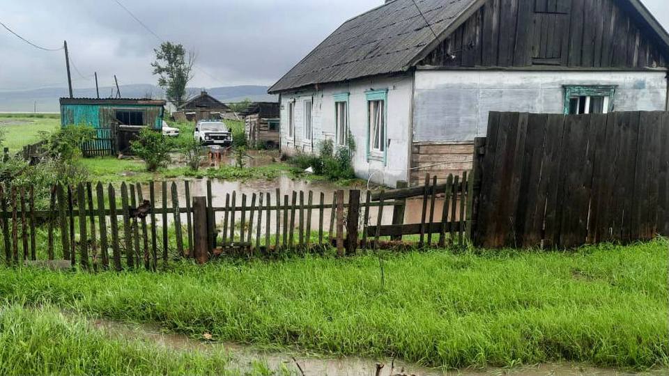 Поселок затопило дождями в Красноярском крае