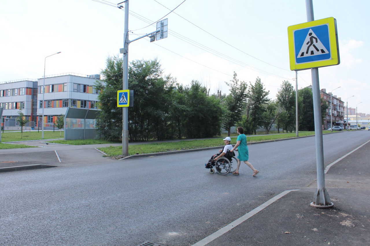 Отремонтированные улицы в Ленинском районе проверили люди с ограниченными возможностями