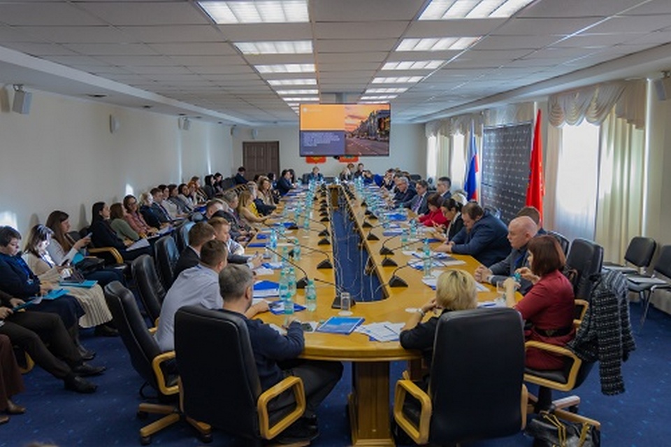 Бизнес и Банк России обсудили ставку и инфляцию в Красноярске