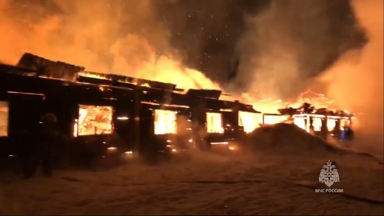 Пожар в коровнике в селе Куреж