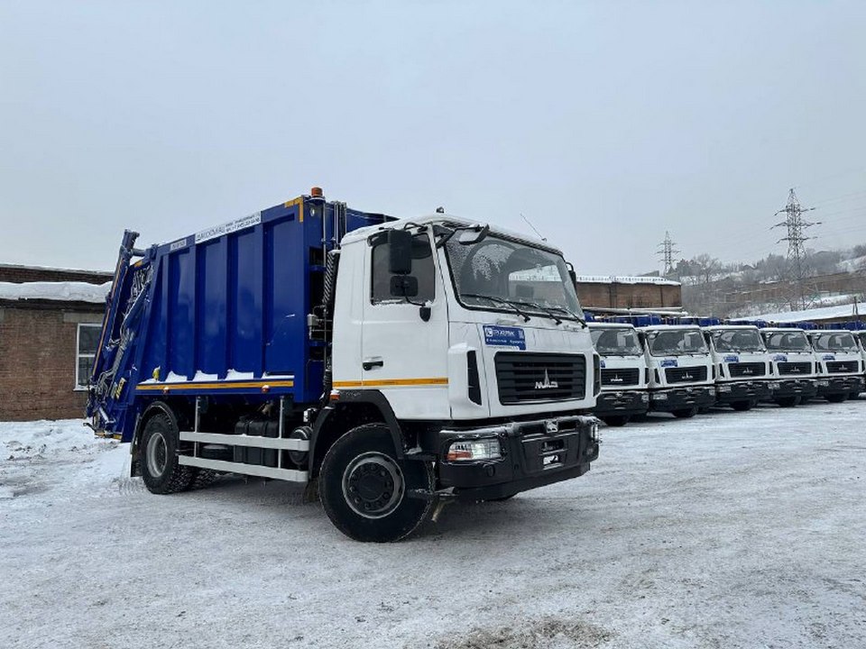 В Красноярске обновят парк мусоровозов