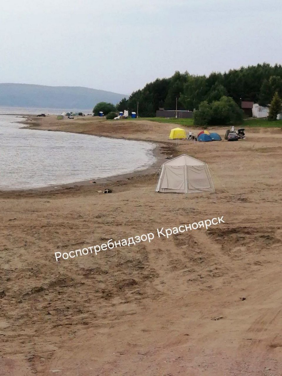 Озеро в Даурском на берегу Красноярского моря
