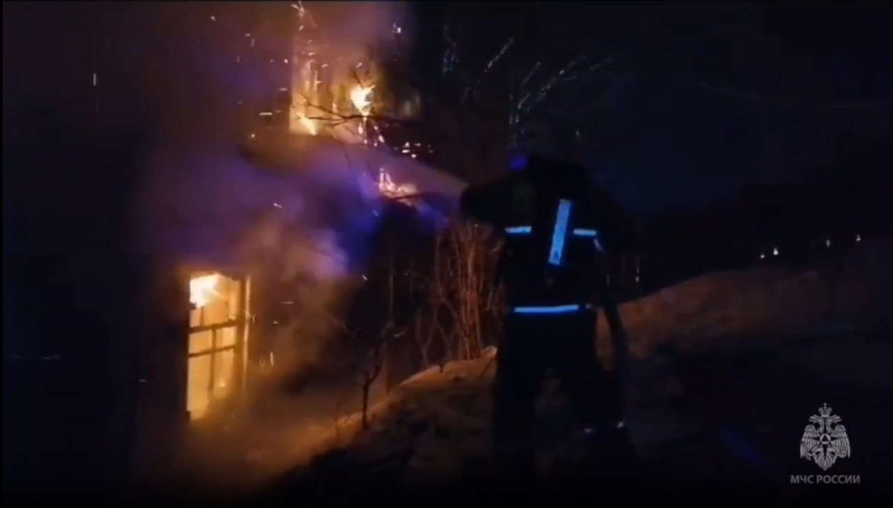Два человека погибли в Ачинске на пожаре