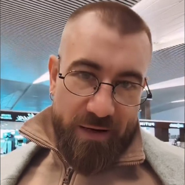 Николай Овечкин в красноярском аэропорту