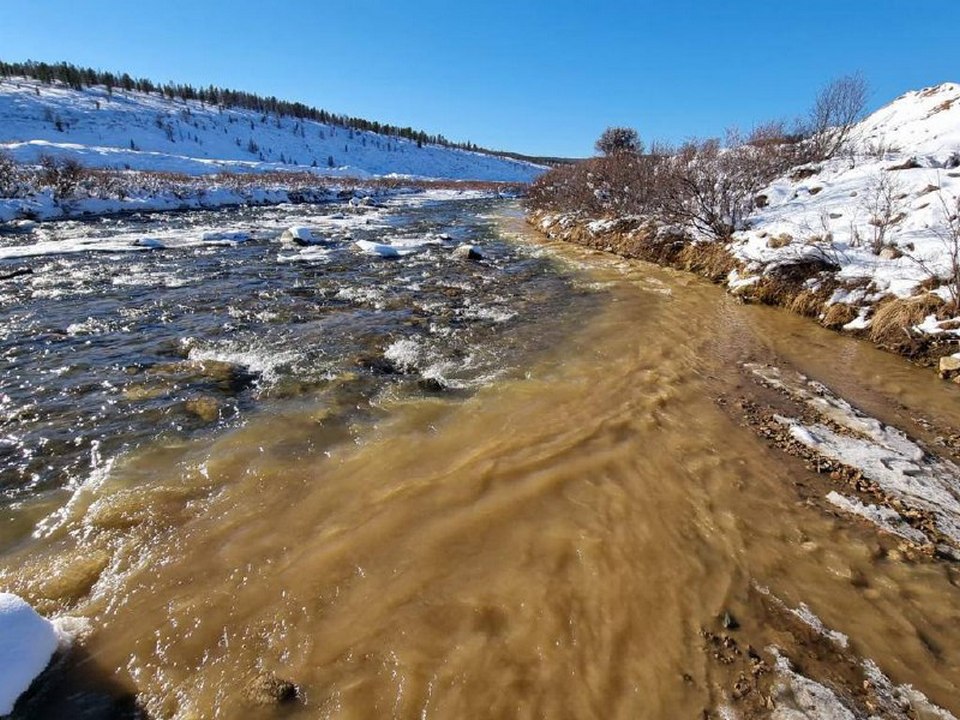 Вода из отстойников сливалась прямо в реки без очистки