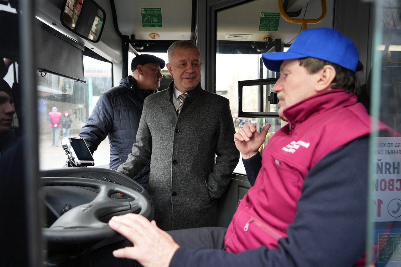 Водителям автобусов поднимут зарплату в Красноярске