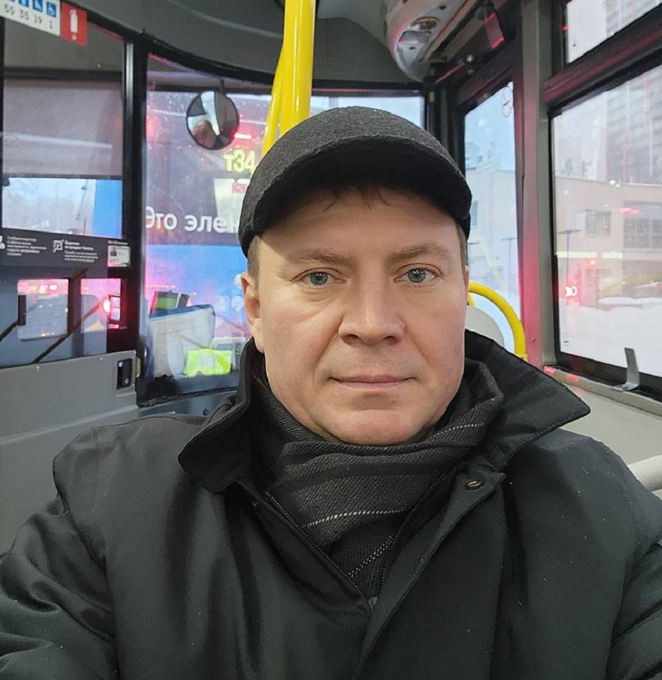 Сергей Еремин в автобусе в Москве