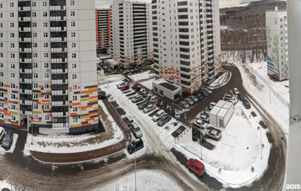 Западное направление Красноярска активно застраивается, там становится все больше людей и автомобилей