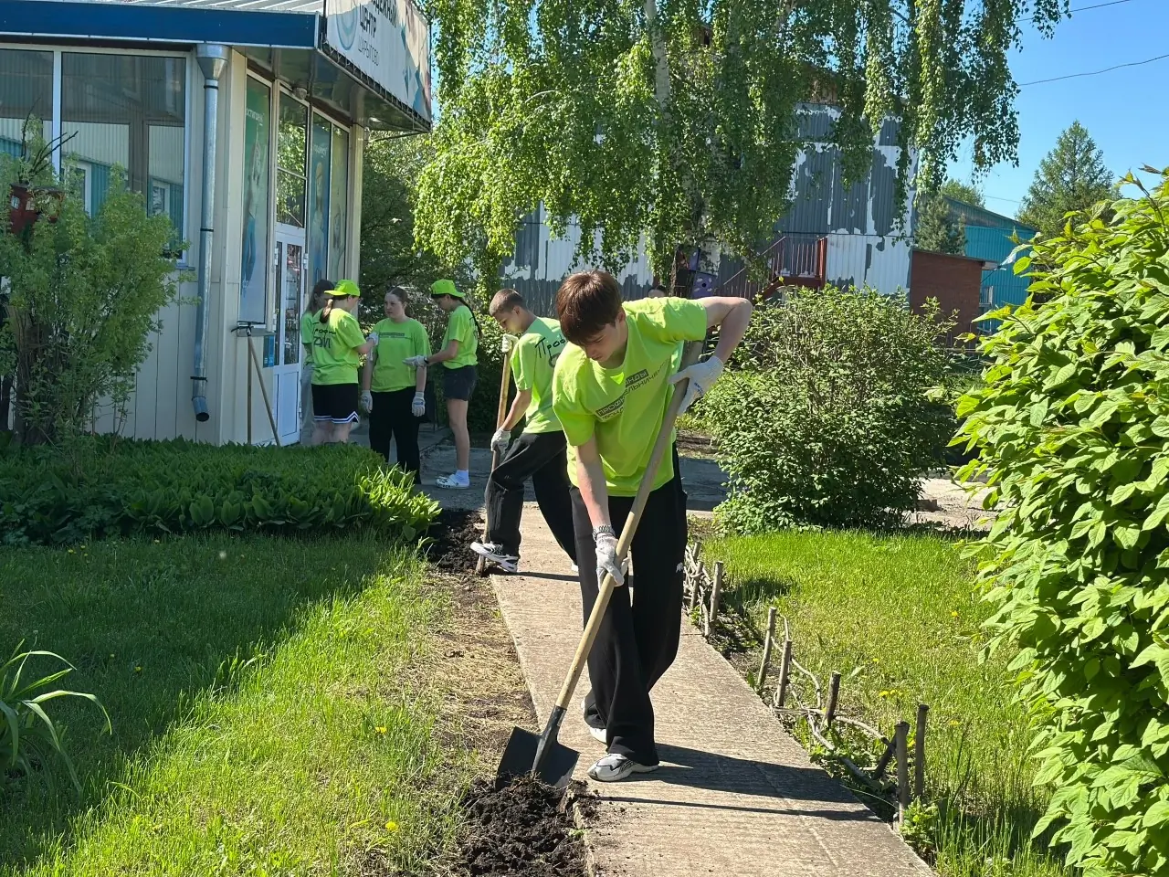 Профкоманды фм в шахтерских городах