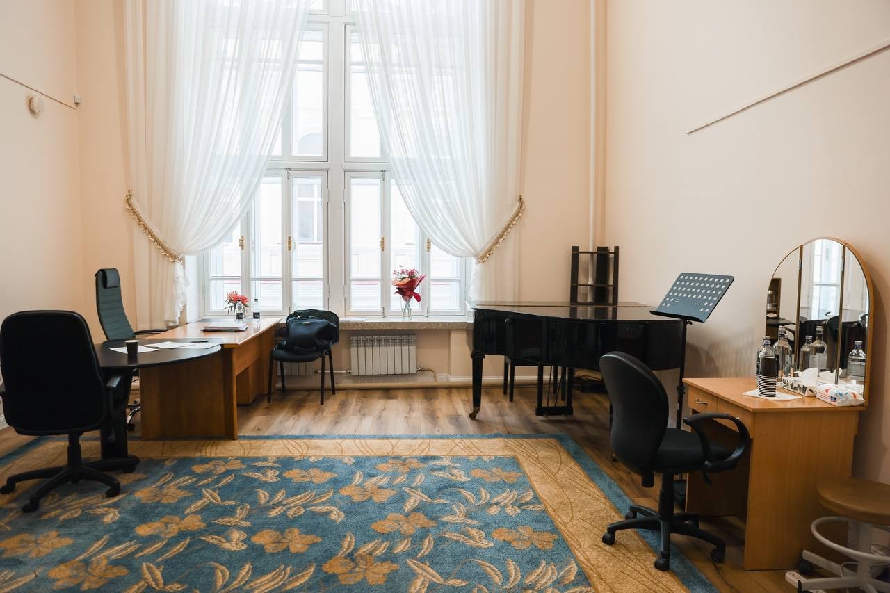 В центре Красноярска открылся новый «Зал искусств»