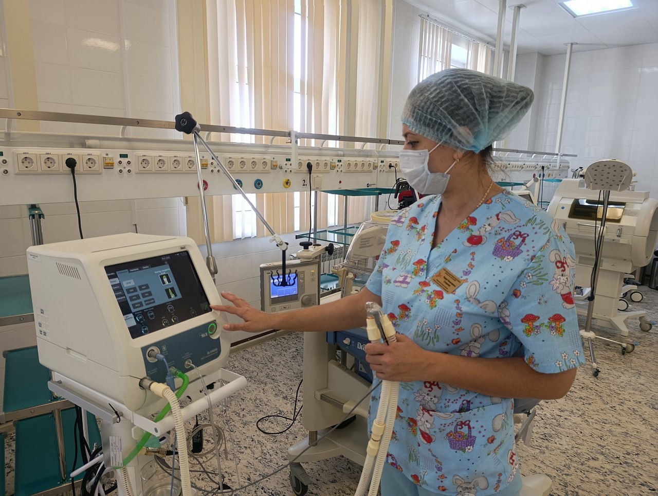 Новые аппараты ИВЛ поставили в Ачинский перинатальный центр