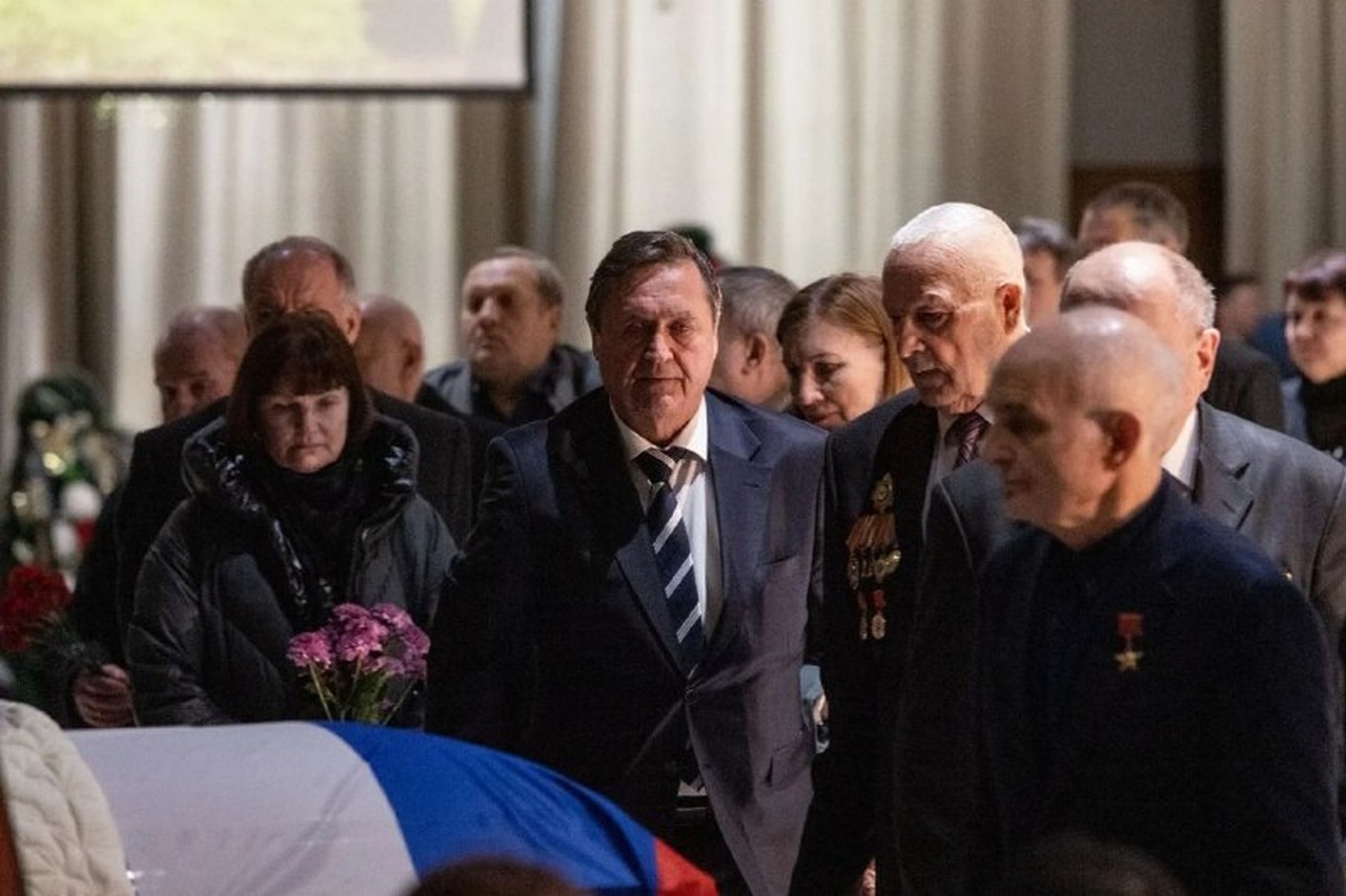 Красноярцы простились с Юрием Швыткиным