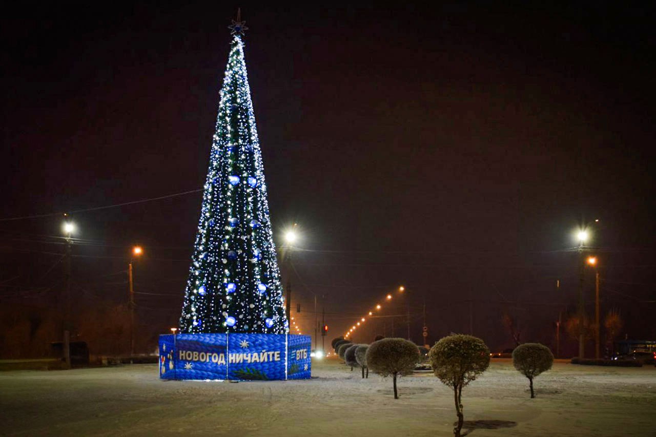 Елка на Предмостной