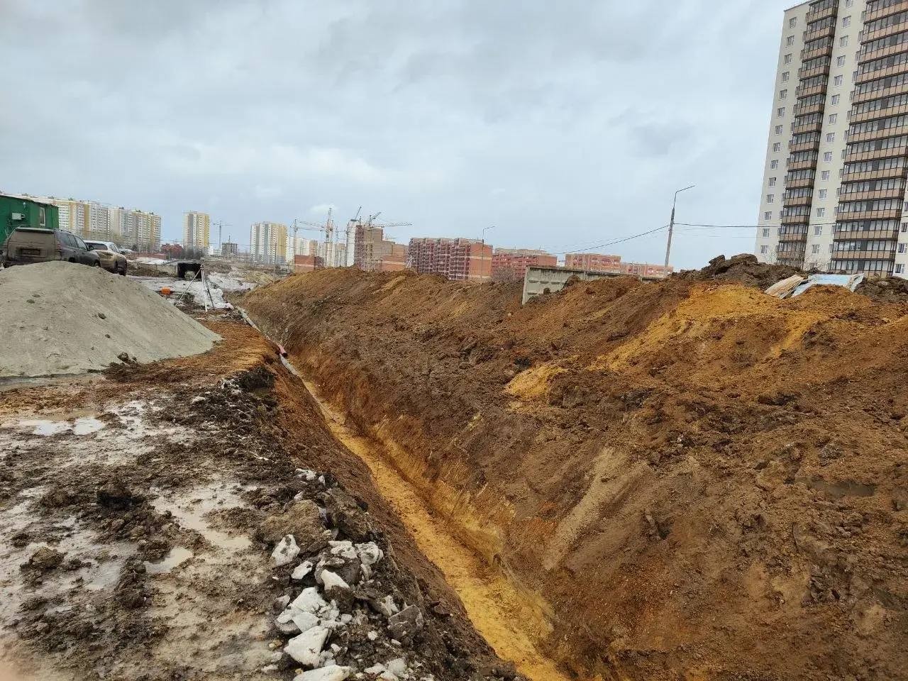 На строящемся дублере Енисейского тракта начали монтаж ливневки