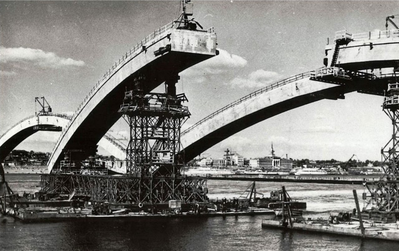 Строительство Коммунального моста