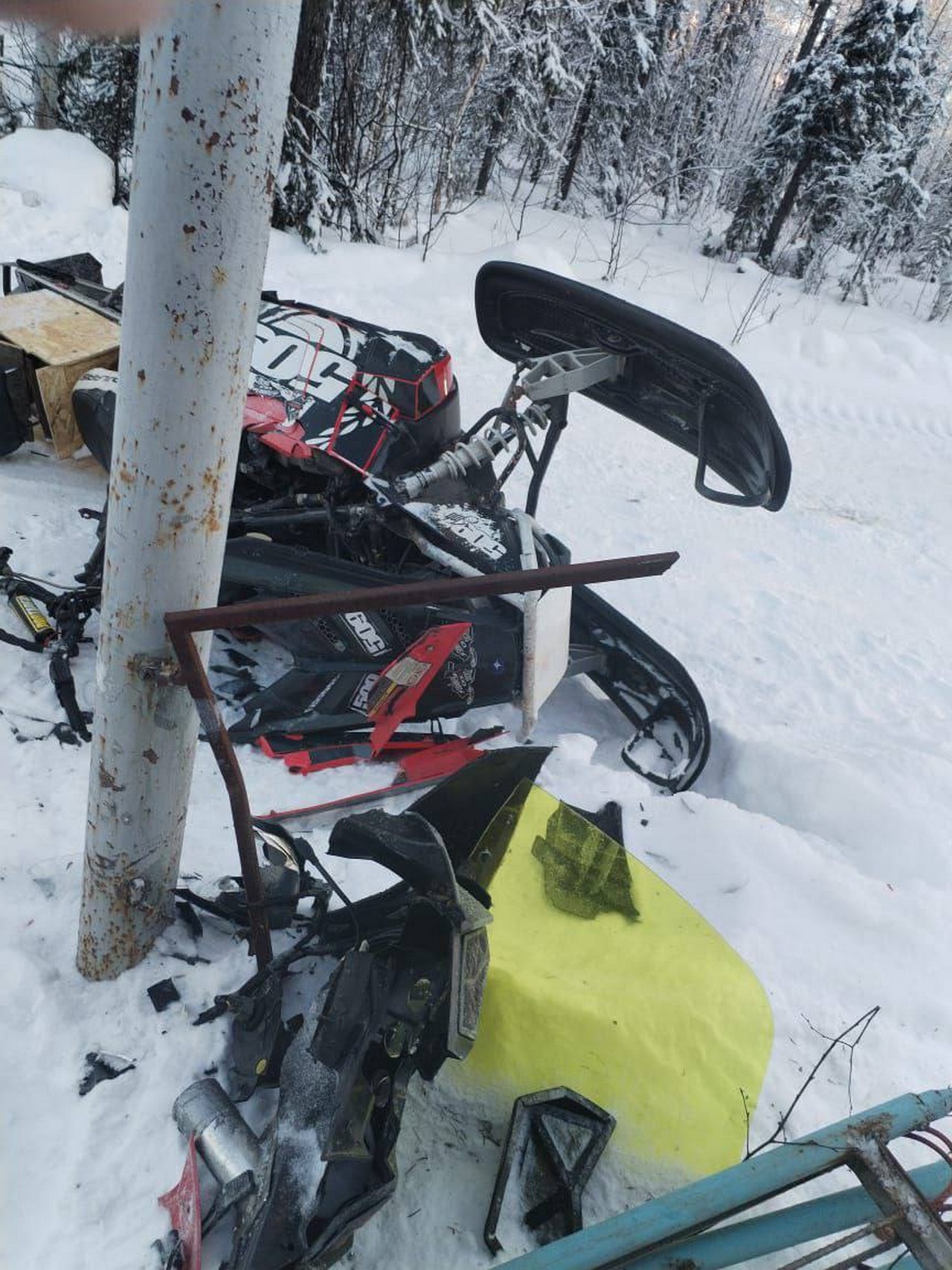 Как видно, удар был очень сильный