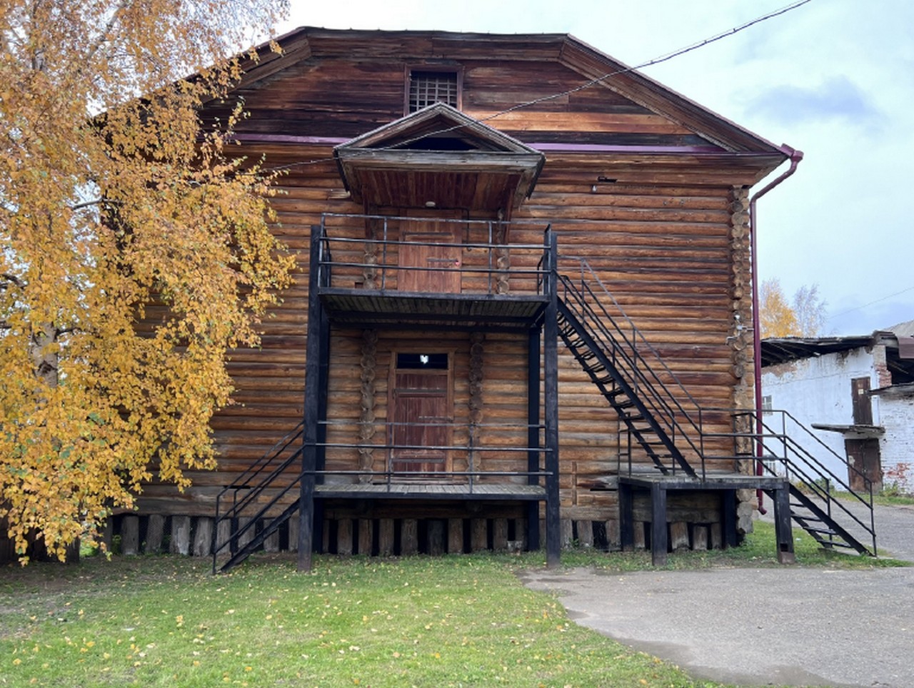 В Енисейске отреставрируют старинный амбар